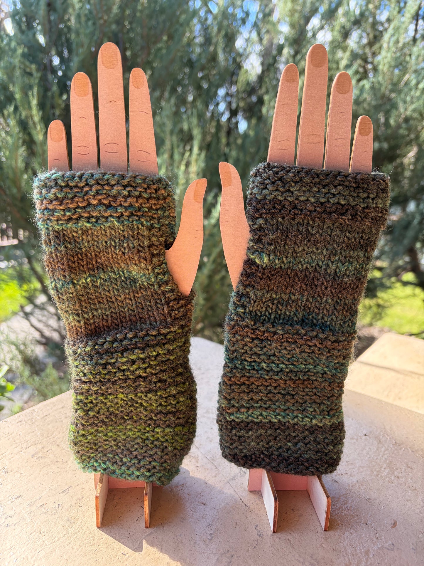 Mossy hand warmers